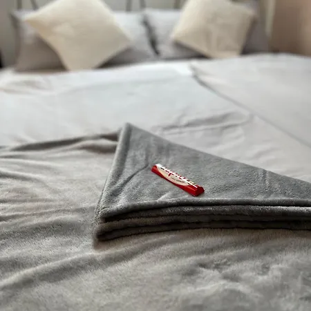 K2-project - Gipfelstuermer - Ueber Den Daechern Von Schlosschemnitz * Chemnitz