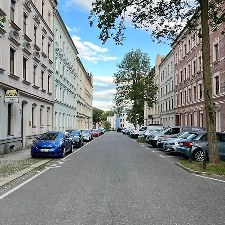 K2-project - Gipfelstuermer - Ueber Den Daechern Von Schlosschemnitz