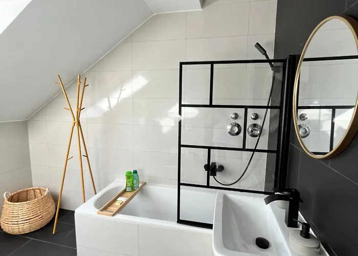 K2-project - Gipfelstuermer - Ueber Den Daechern Von Schlosschemnitz Apartament